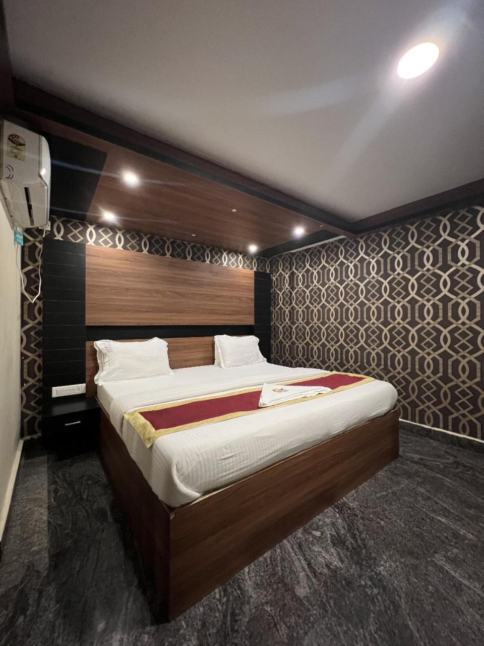 Dreamz Lodge Bangalore Ngoại thất bức ảnh